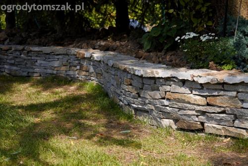 ogrody projekt realizacja kobiernice oczko wodne mur murek19