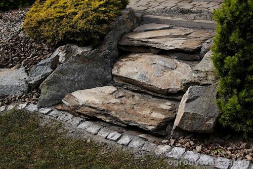 schody ogrodowe, naturalne, schody z łupka szarogłazowego, serpentynit, obrzeże granitowe