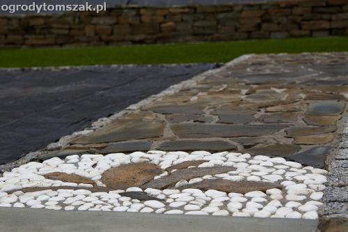wilkowice mikuszowice lodygowice bystra ogrod murki piaskowiec trawnik schody piwniczka formowanie terenu skarpy IMG 8145
